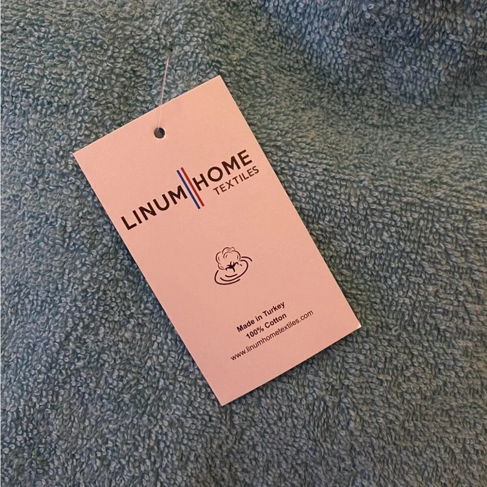 Woman’s Linum Home Textiles Turkish Cotton Aqua Terry Body Wrap NWT!!